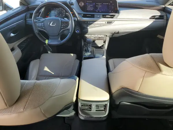 58AB21B1XKU001879 2019 LEXUS ES - Image 8