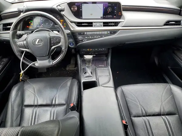 58AB21B1XKU002787 2019 LEXUS ES - Image 8