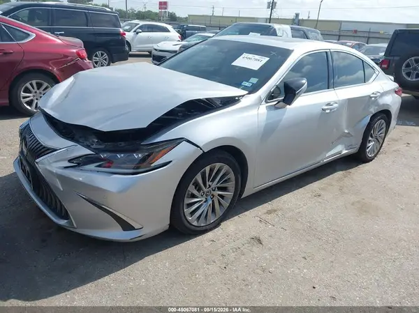 58AB21B1XKU003423 2019 LEXUS ES - Image 2