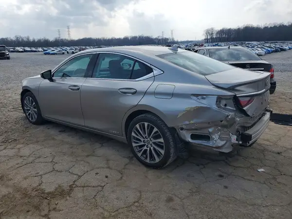 58AB21B1XKU003518 2019 LEXUS ES - Image 2