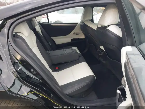 58ABA1C10PU032115 2023 LEXUS ES - Image 8