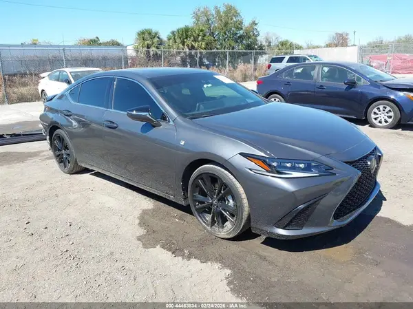 58ABA1C10RU046860 2024 LEXUS ES - Image 1