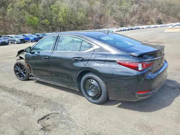 58ABA1C13RU041572 2024 LEXUS ES - Image 2