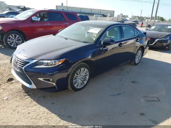 58ABK1GG0GU002446 2016 LEXUS ES - Image 2