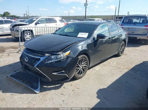 58ABK1GG0GU005136 2016 LEXUS ES - Image 2