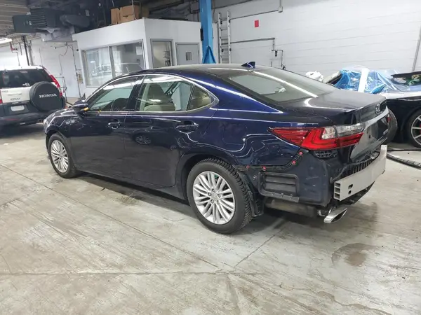58ABK1GG0GU006139 2016 LEXUS ES - Image 2