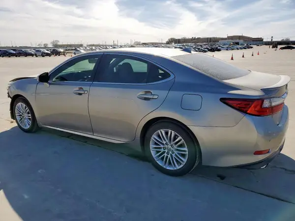 58ABK1GG0GU006240 2016 LEXUS ES - Image 2