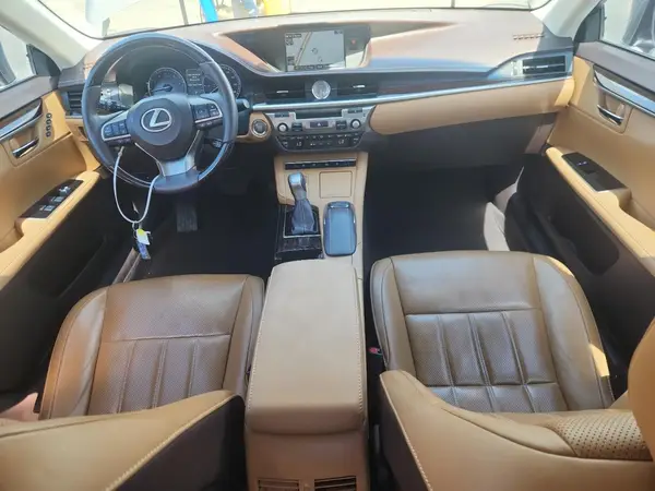 58ABK1GG0GU008120 2016 LEXUS ES - Image 8