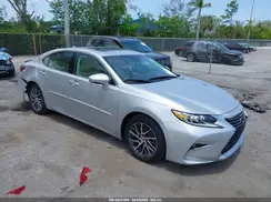 58ABK1GG0GU008215 2016 LEXUS ES