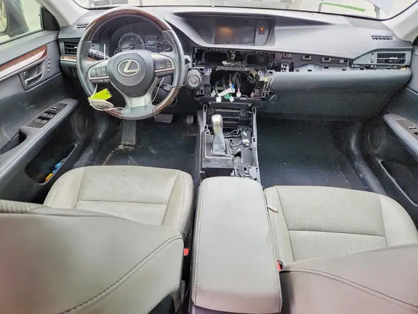 58ABK1GG0GU015147 2016 LEXUS ES - Image 8
