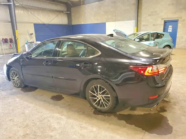58ABK1GG0GU016587 2016 LEXUS ES - Image 2