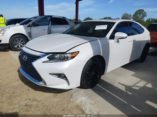 58ABK1GG0GU018338 2016 LEXUS ES - Image 2