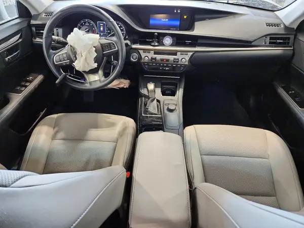 58ABK1GG0GU020395 2016 LEXUS ES - Image 8