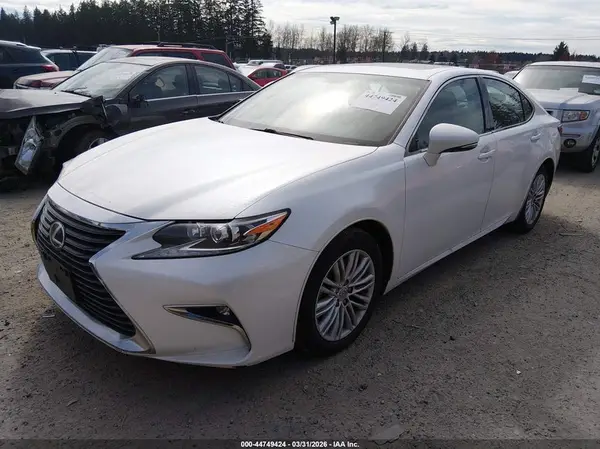 58ABK1GG0GU020431 2016 LEXUS ES - Image 2