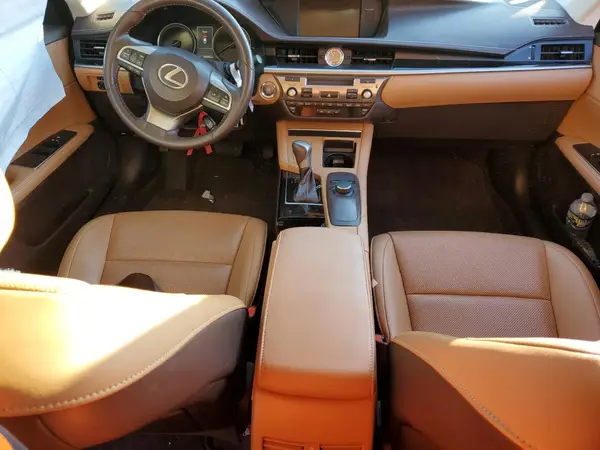 58ABK1GG0GU022888 2016 LEXUS ES - Image 8