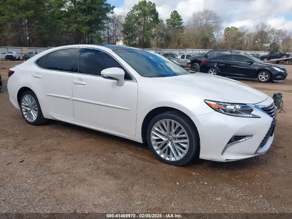 58ABK1GG0GU023992 2016 LEXUS ES - Image 1