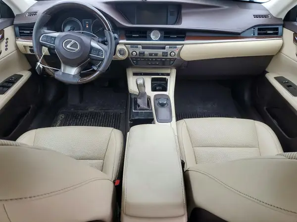 58ABK1GG0GU026925 2016 LEXUS ES - Image 8