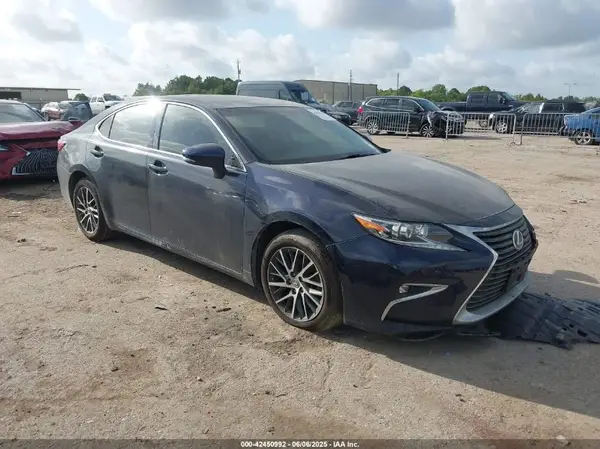 58ABK1GG0GU027265 2016 LEXUS ES - Image 1