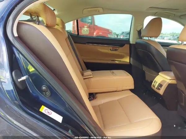 58ABK1GG0GU027265 2016 LEXUS ES - Image 8