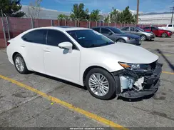 58ABK1GG0HU035903 2017 LEXUS ES