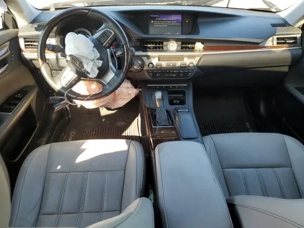 58ABK1GG0HU041622 2017 LEXUS ES - Image 8