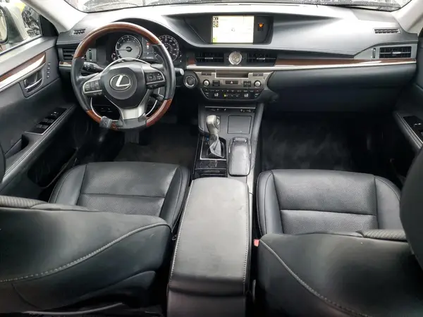 58ABK1GG0HU043094 2017 LEXUS ES - Image 8