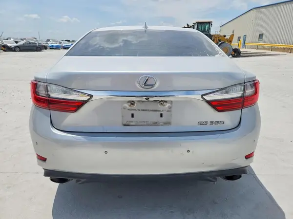 2017 LEXUS ES auction photo 6