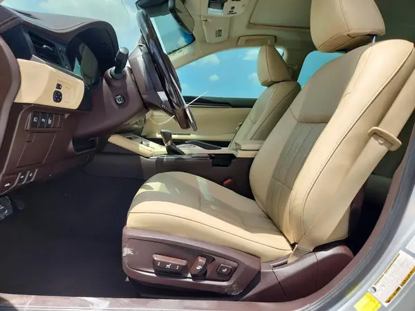 2017 LEXUS ES auction photo 7