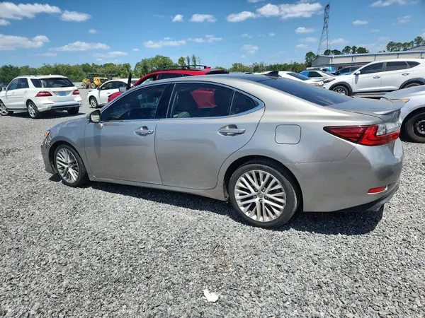 58ABK1GG0HU048067 2017 LEXUS ES - Image 2