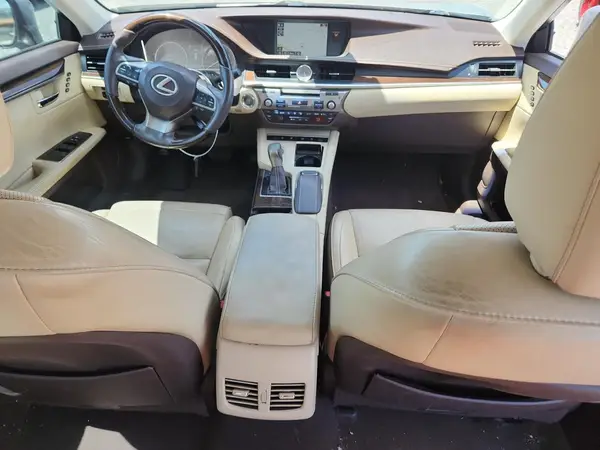 58ABK1GG0HU048067 2017 LEXUS ES - Image 8