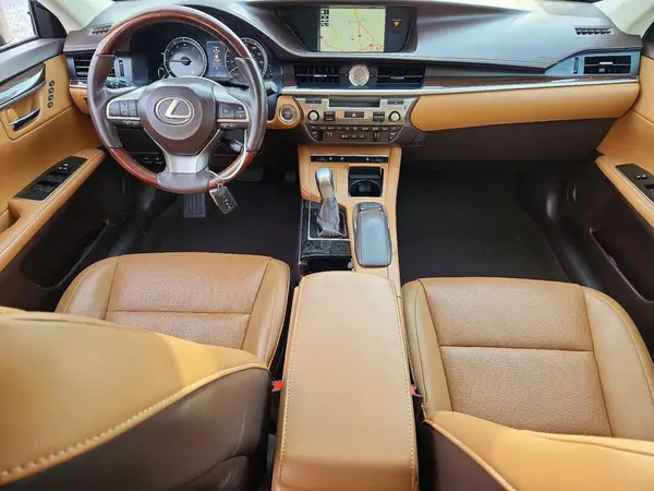 58ABK1GG0HU049803 2017 LEXUS ES - Image 8