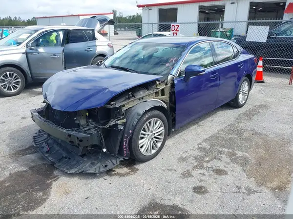 58ABK1GG0HU050725 2017 LEXUS ES - Image 2