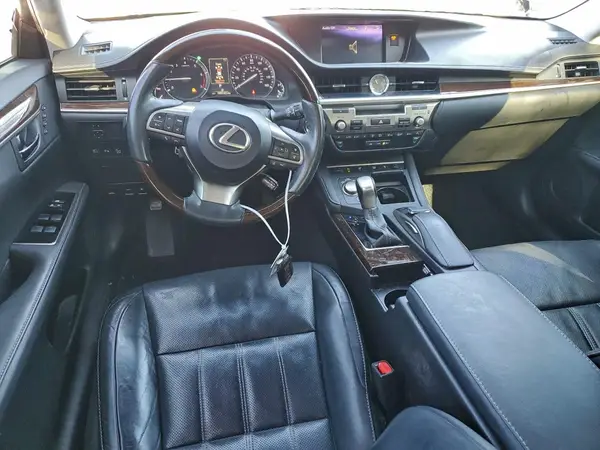58ABK1GG0HU053754 2017 LEXUS ES - Image 8