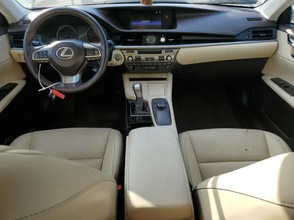 58ABK1GG0HU055973 2017 LEXUS ES - Image 8