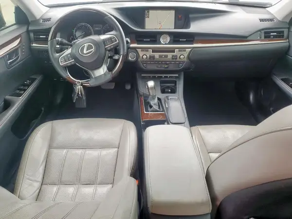 58ABK1GG0HU057903 2017 LEXUS ES - Image 8