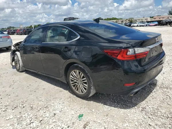 58ABK1GG0HU063071 2017 LEXUS ES - Image 2