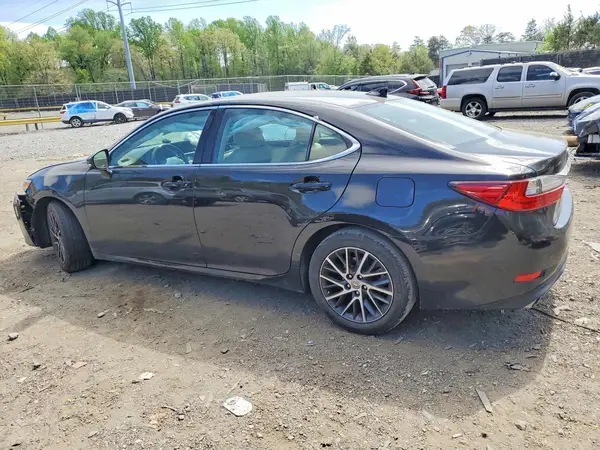 58ABK1GG0HU063202 2017 LEXUS ES - Image 2
