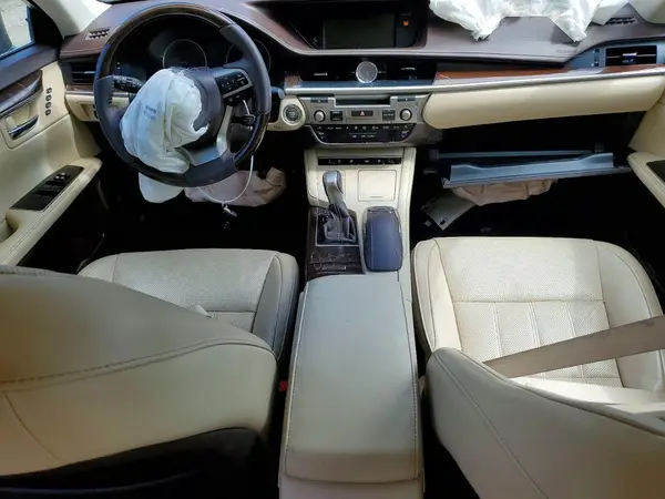 58ABK1GG0HU063202 2017 LEXUS ES - Image 8