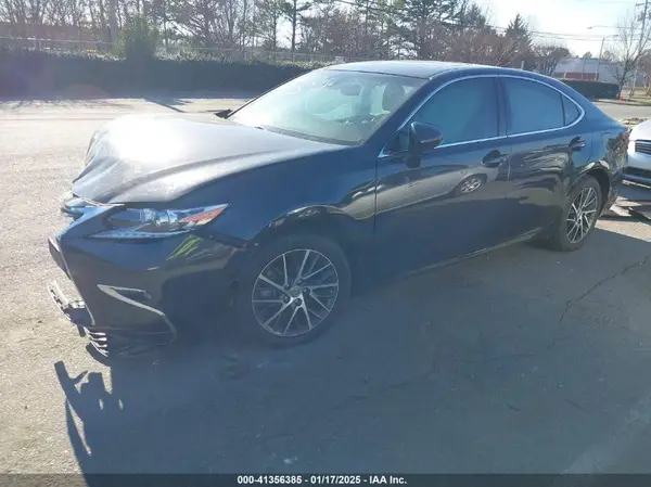 58ABK1GG0HU066245 2017 LEXUS ES - Image 2