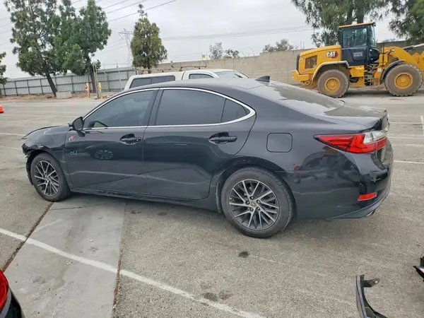 58ABK1GG0HU067329 2017 LEXUS ES - Image 2