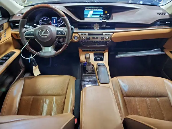 58ABK1GG0HU074085 2017 LEXUS ES - Image 8