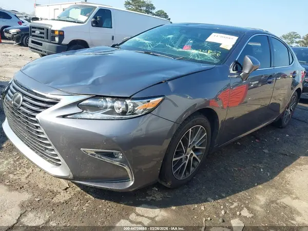 58ABK1GG0HU074152 2017 LEXUS ES - Image 2