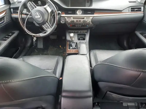 58ABK1GG0HU075303 2017 LEXUS ES - Image 8