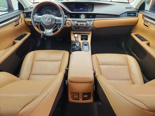58ABK1GG0HU076550 2017 LEXUS ES - Image 8