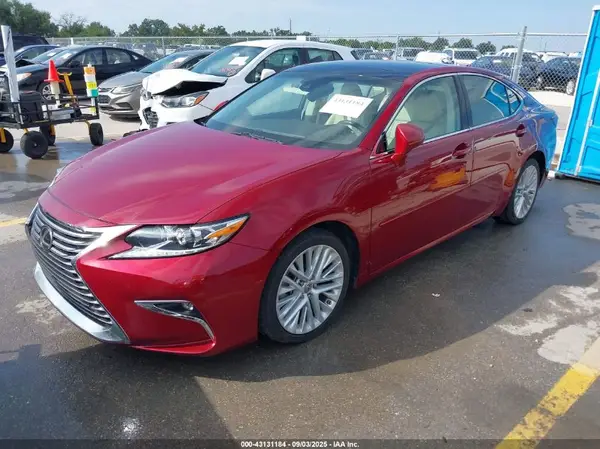 58ABK1GG0HU078444 2017 LEXUS ES - Image 2
