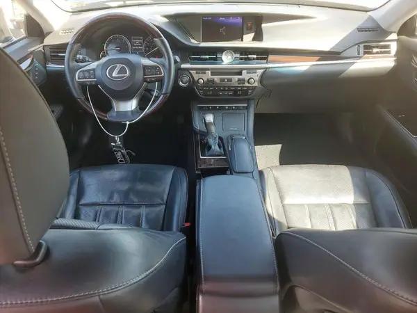 58ABK1GG0HU079514 2017 LEXUS ES - Image 8