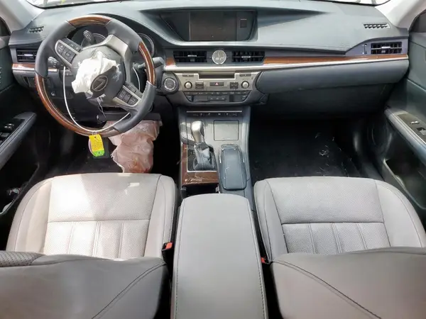 58ABK1GG0JU080619 2018 LEXUS ES - Image 8