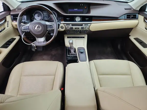 58ABK1GG0JU081740 2018 LEXUS ES - Image 8