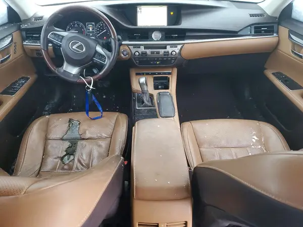 58ABK1GG0JU082127 2018 LEXUS ES - Image 8