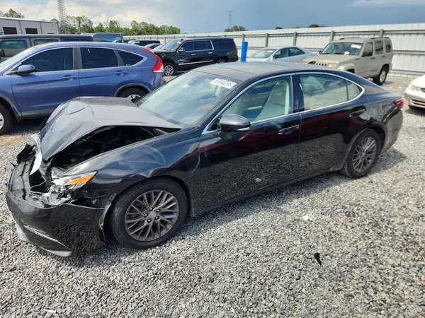 58ABK1GG0JU083133 2018 LEXUS ES - Image 1
